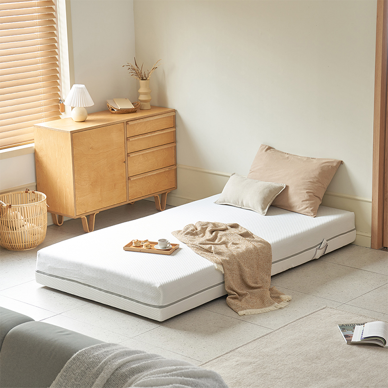 Floor Bed